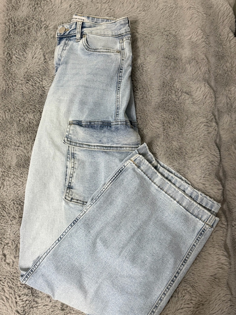 Women’s refuge flared cargo Jeans